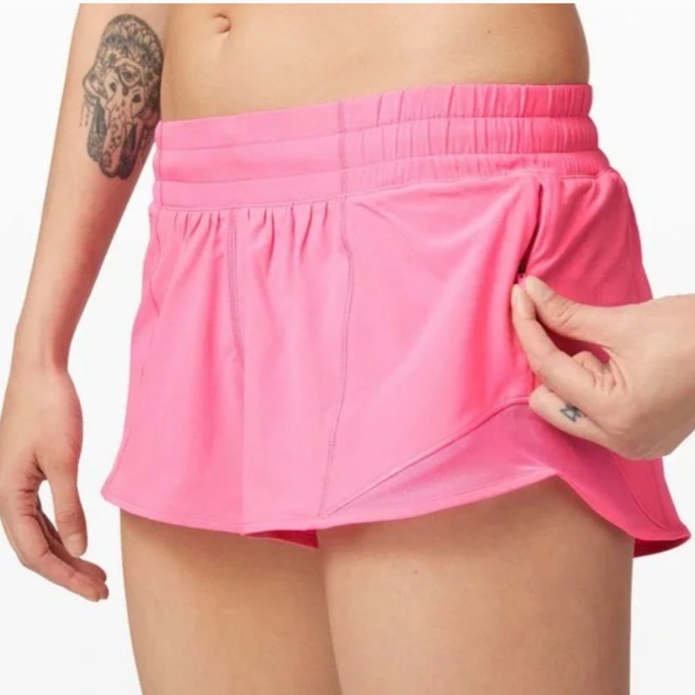 lululemon hotty hots pink size 2 2.5"